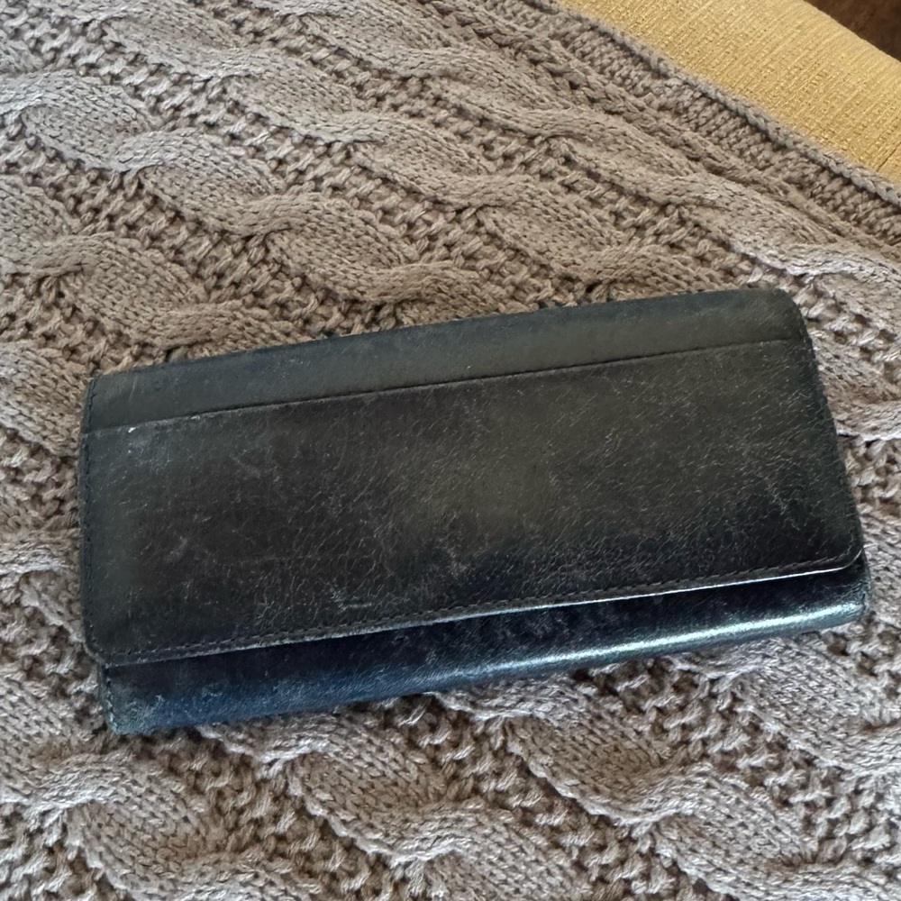 HOBO Wallet - Floral Patterned Fabric Interior